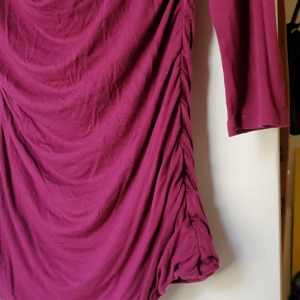 Flattering Top - Picture 4 of 4